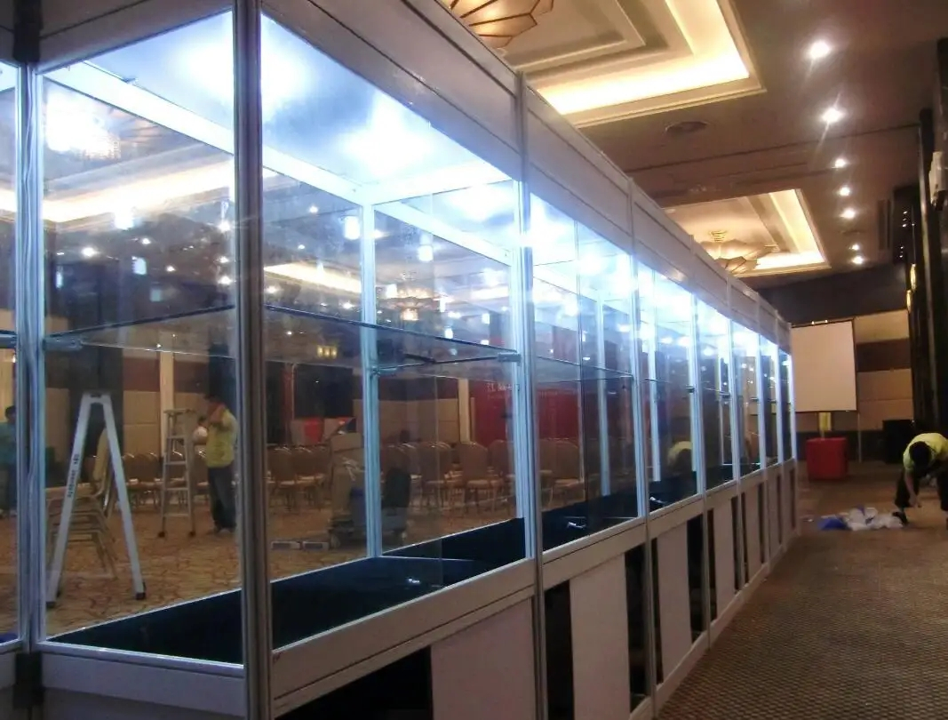 展柜和展架區(qū)別在哪里？